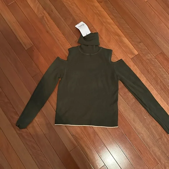 Zara Cropped Sweater - Picture 1 of 7